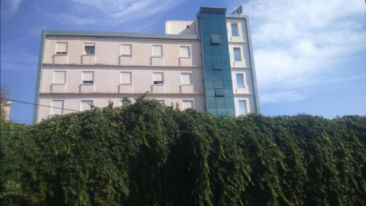 Roza Hotel Bab Ezzouar Buitenkant foto