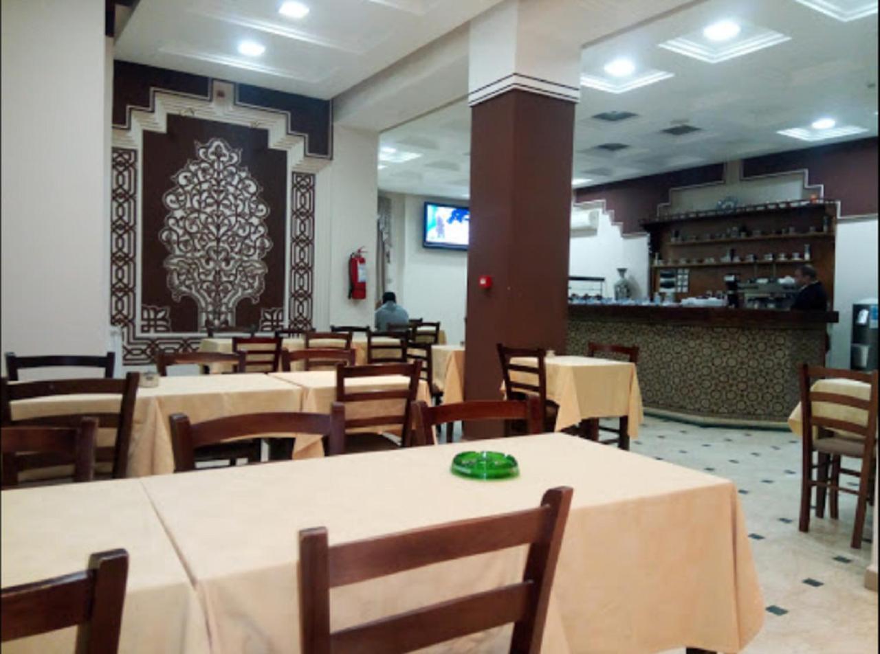 Roza Hotel Bab Ezzouar Buitenkant foto