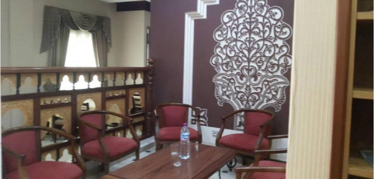 Roza Hotel Bab Ezzouar Buitenkant foto