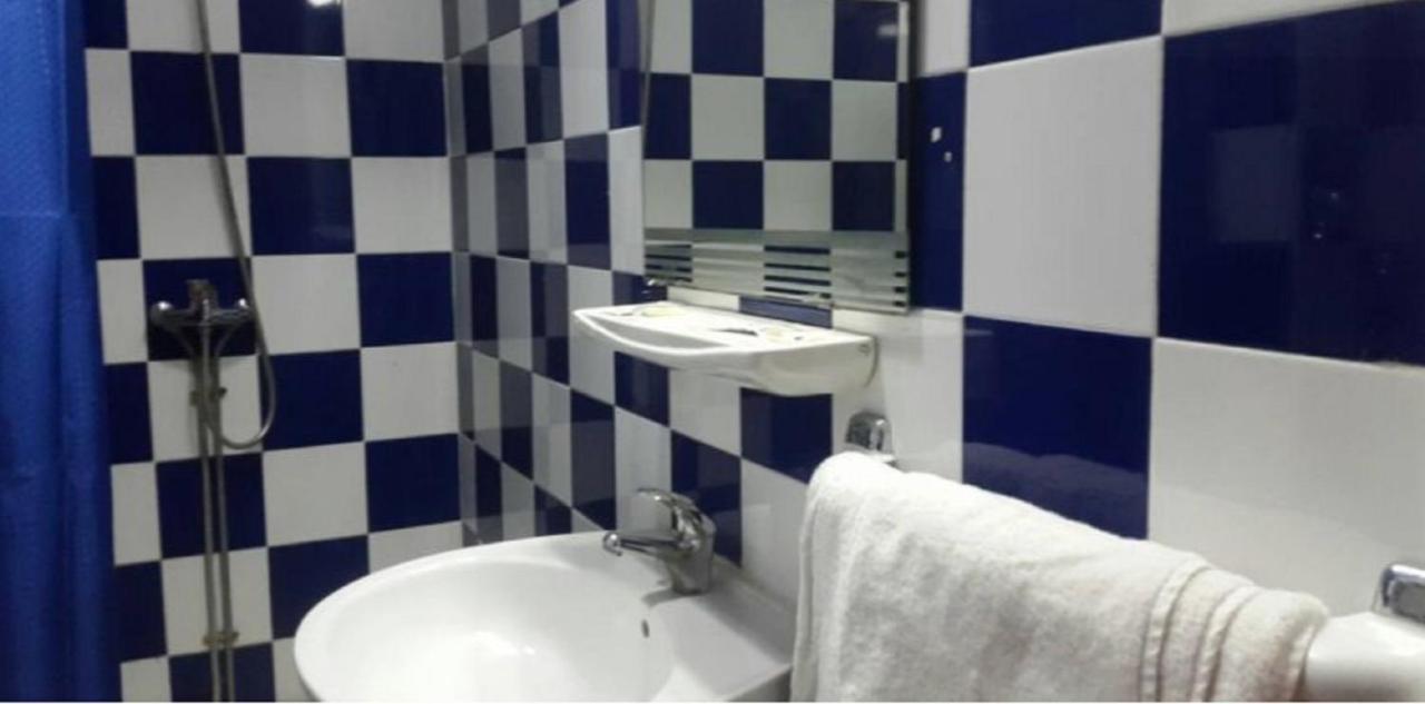 Roza Hotel Bab Ezzouar Buitenkant foto